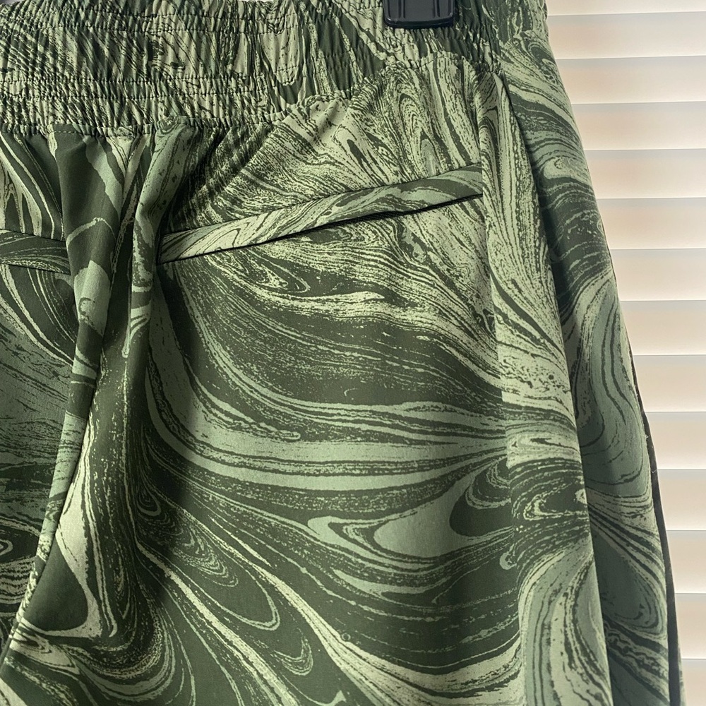 Athleta Sumi Marble Green Print Brooklyn Joggers Active Athletic Streetwear Gorp - Picture 11 of 14
